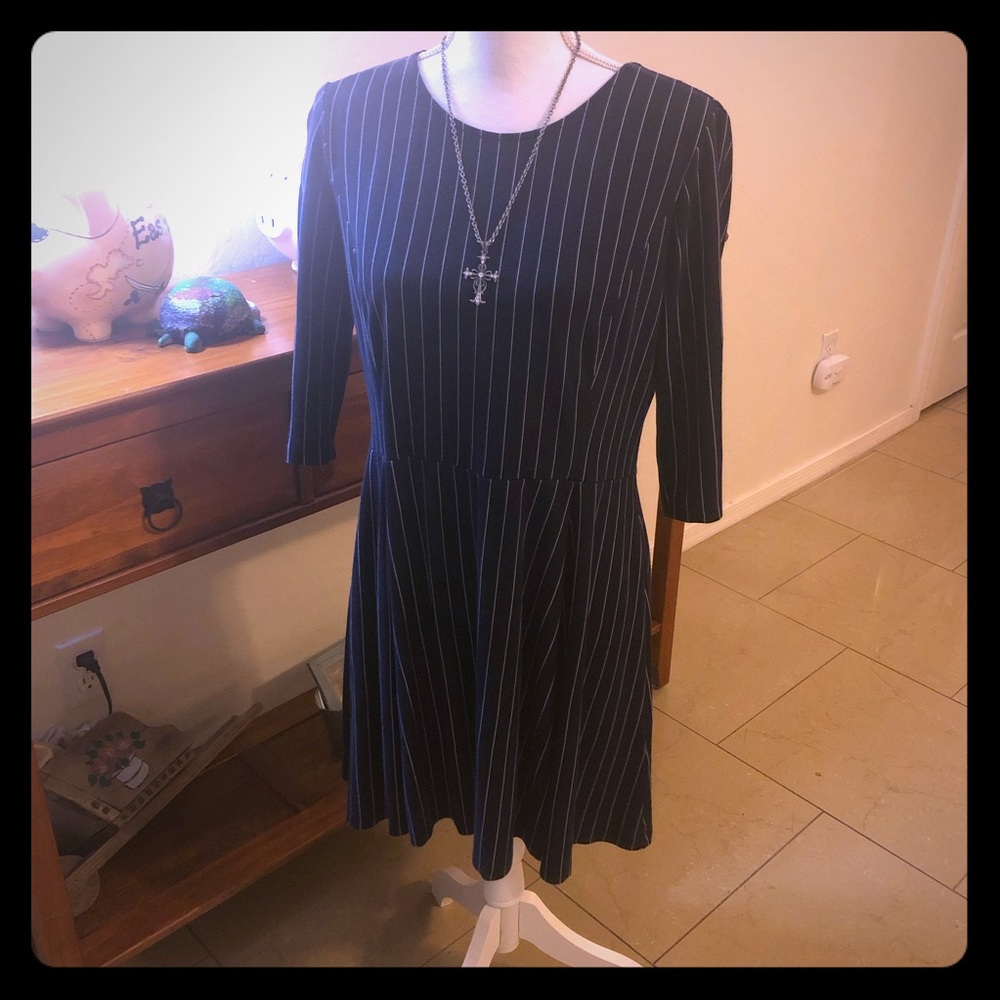 🎃5 for $25🎃 Navy & White Pinstripe Dress